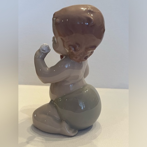 Lladro Nao Baby Figure - Picture 3 of 7